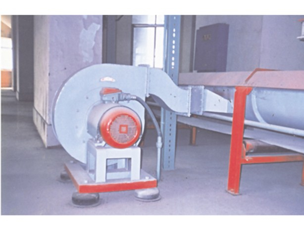 QSG氣墊式輸送機(jī)371